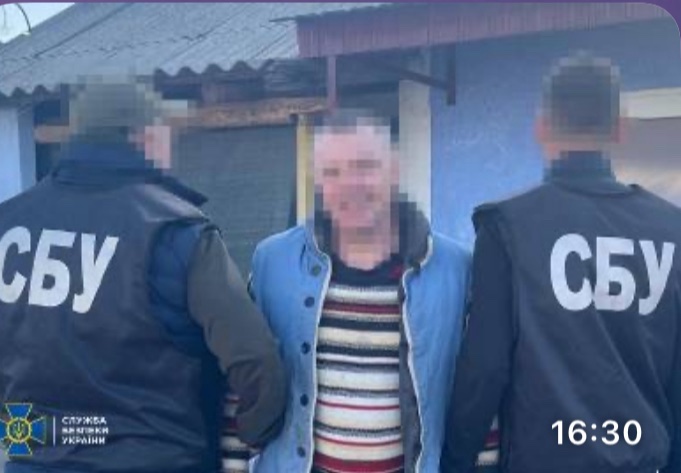 Продавали трофейну зброю криміналітету викрадену у війську