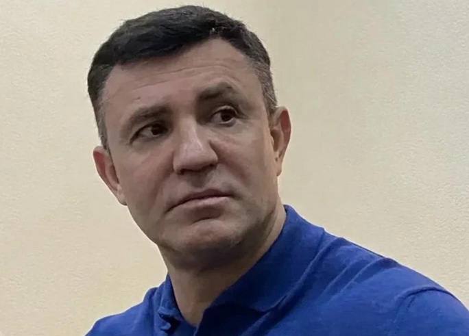 Суд змінив запобіжний захід нардепу Тищенку з цілодобового на нічний домашній арешт