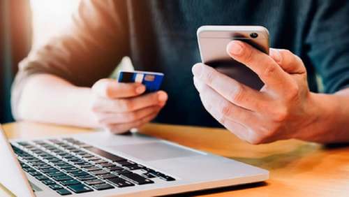 Втратила гроші через фейковий чат-бот банку