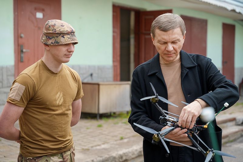 300 FPV-дронів на східний напрям фронту