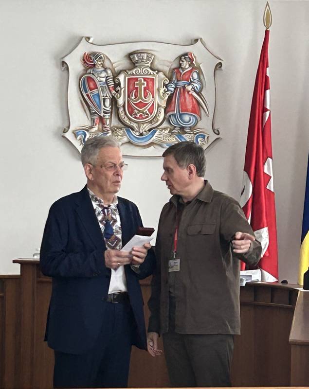 80 років відзначили депутату міськради 4-х скликань Валерію Савельєву (відео)