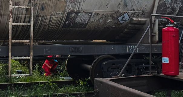 13-річного хлопчика вразило струмом на даху вантажного вагона