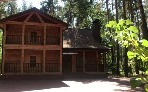 Топсиловики розкупили базу митників у Конча-Заспі