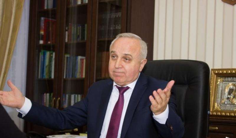 Підозру у розтраті повідомили президенту Нацакадемії аграрних наук