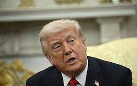 Трамп порадив Пyтінy спершу “посередничати” щодо вiйни Poсії, а не на Близькому Сході