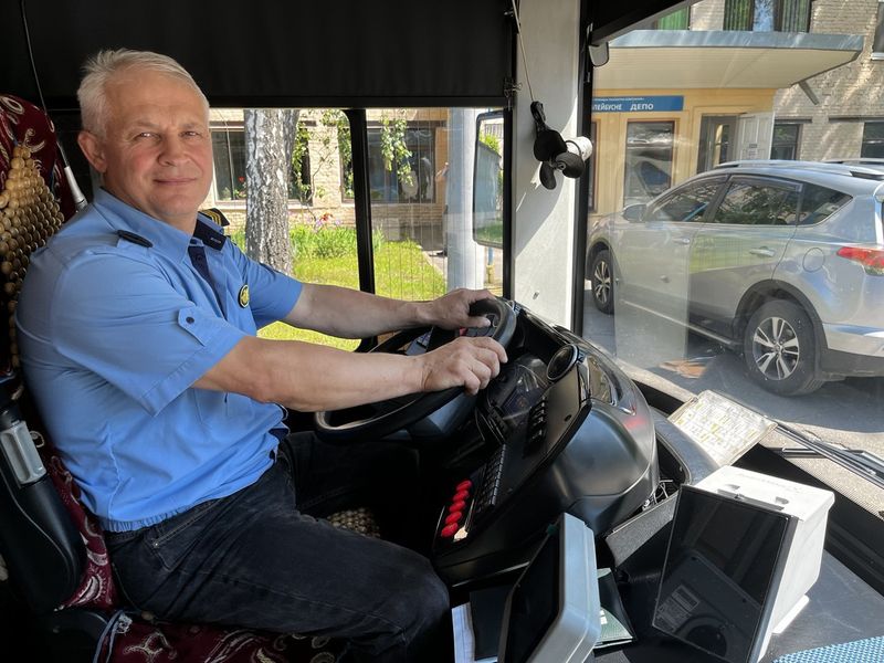 Водіїв тролейбусів запрошують до Вінницької транспортної компанії: стабільна робота і навчання