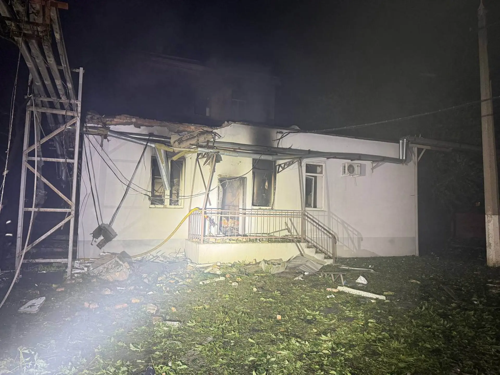 Російський дрон влучив у пологовий будинок в Одесі