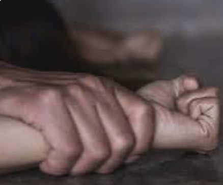 Дорослий чоловік зґвалтував та задушив 7-річну дівчинку – переселенку