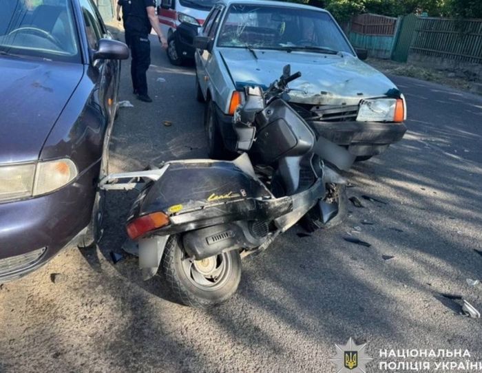 На Вінниччині внаслідок ДТП загинув водій скутера
