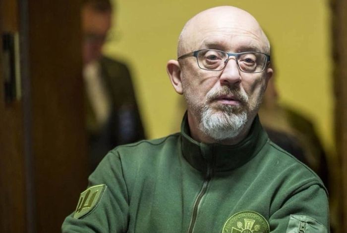 НАБУ провело обшуки у міністра оборони Резнікова