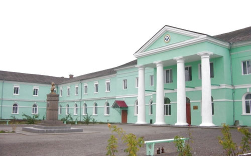 Прокурори відстояли майно ветеринарного коледжу у Тульчині