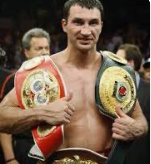 Кличко зберігає статус найкращого боксера за всю історію України: на якому місці Усик