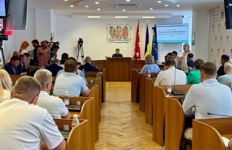 Допомога Силам оборони України, продовольча безпека громади та інклюзія – ключові рішення сесії Вінницької міської ради у червні