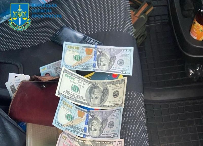 Начальник підрозділу «Укрзалізниці» вимагав хабар за бронювання від мобілізації на Вінниччині