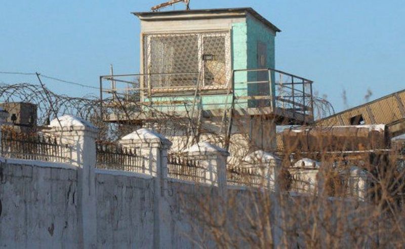 Поліцейського замовила кохана «кримінальним авторитетам» із Ладижинської колонії