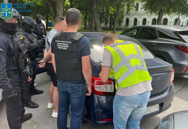 Вінничанин допомагав у незаконному перетині кордону