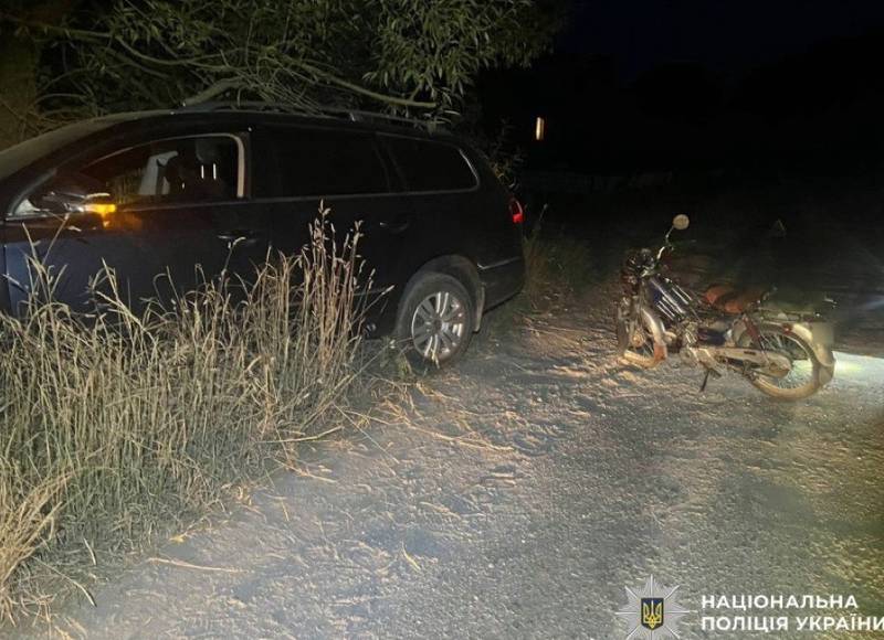 Поліція Вінниччини встановлює обставини ДТП за участі неповнолітнього водія мопеда