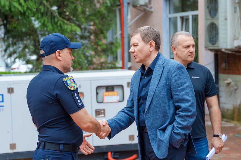 Спецобладнання на фронт