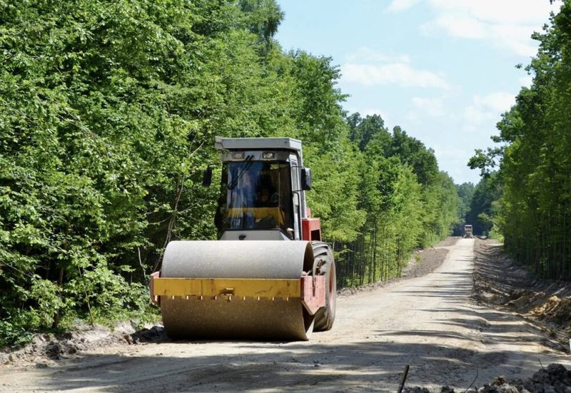 Лісова дорога на Вінниччині  скоротить відстань між селами