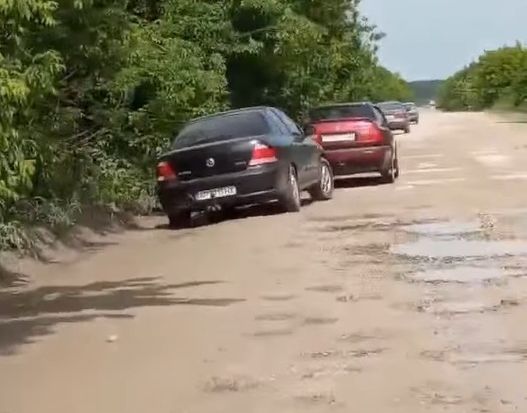 Тут більше піару ніж “допомоги” Городківці