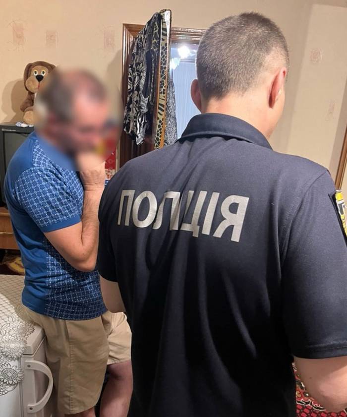 Дитячою порнографією обмінювались двоє «мудаків»