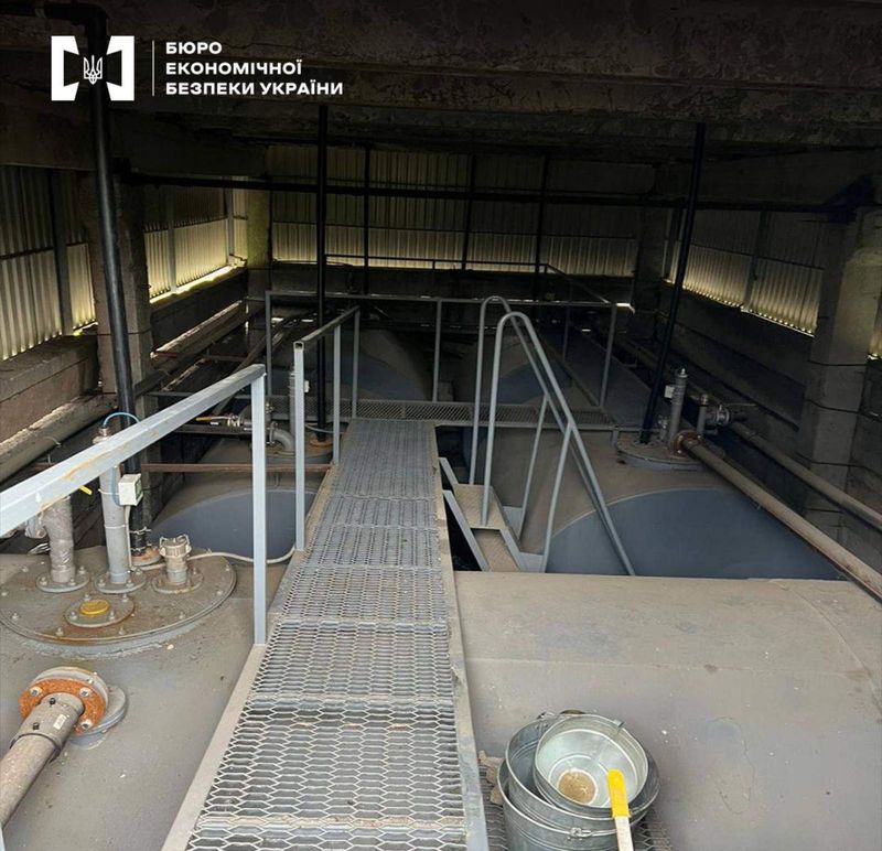 Організована група займалась виготовленням та реалізацією фальсифікованого пального