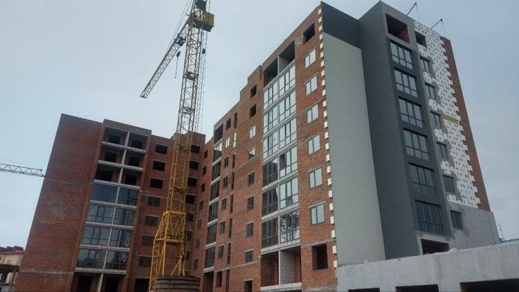 Попри обстріли зростає попит на житло