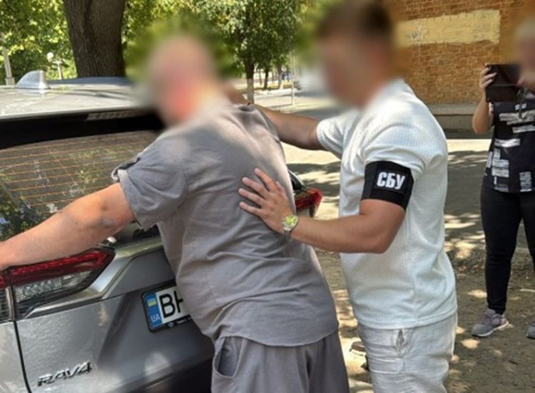 Заступника начальника районного ТЦК затримали за хабар