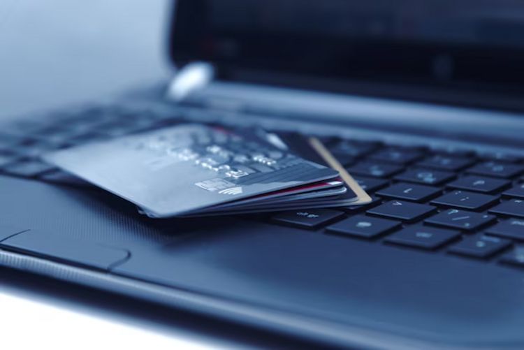 Шахраї виманили понад 70 тисяч гривень