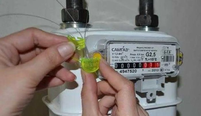 Контролери перевірять кожен газовий  лічильник