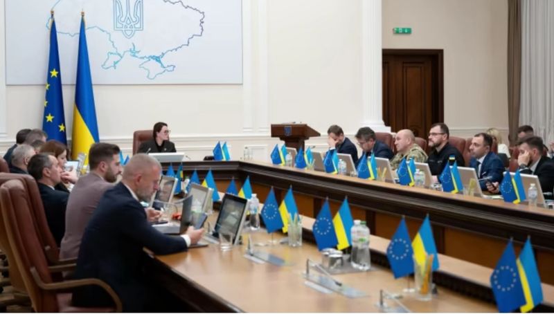 Уряд дозволив виїзд за кордон чоловікам віком від 18 до 22 років