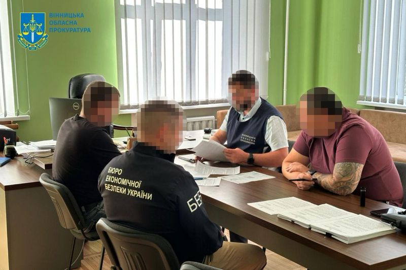 Земельні махінації на суму понад 8 млн грн – прокурори повідомили про підозру колишньому сільському голові