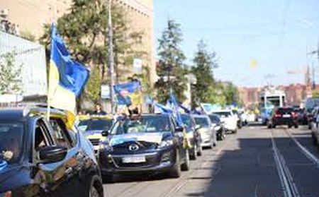 У місті провели автопробіг до Дня пам’яті загиблих захисників України