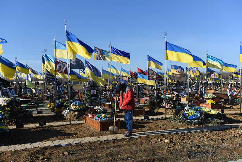 Ціна незалежності вимірюється могилами Героїв