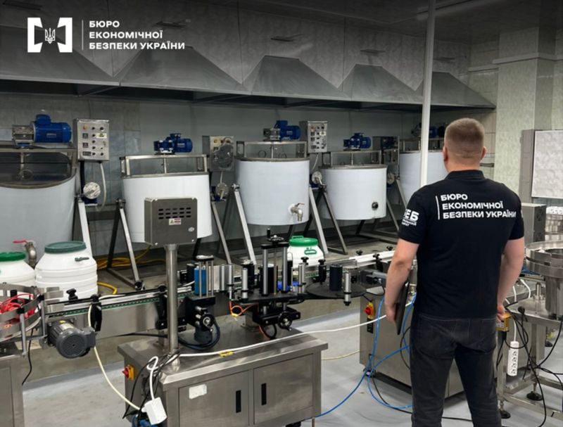 Ліквідовано нелегальне виробництво електронних сигарет