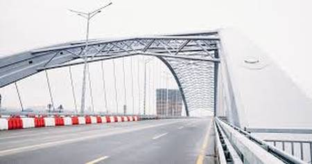 Справа на 2 мільярди: прокуратура просить суд розібратись з будівництвом Подільського мосту.