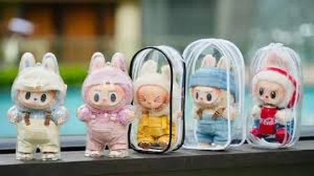 Чому іграшки Sylvanian Families опинились у центрі скандалу з вбивствами та подружніми зрадами