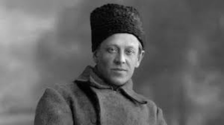 У Київ з Канади везуть посмертну маску та друкарську машину Симона Петлюри