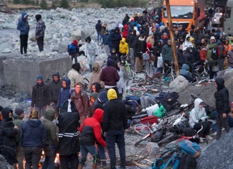 На кордоні росії з Грузією застрягли майже 100 депортованих українців