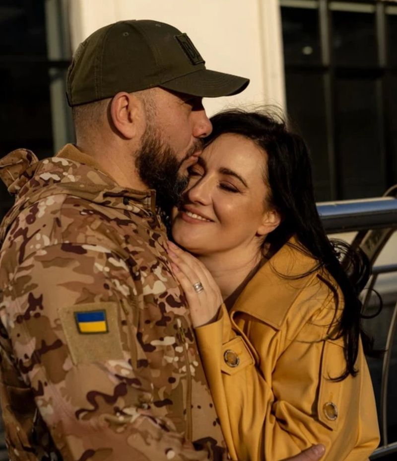 Вітвіцька відповіла на хейт нареченого через відпочинок в Буковелі та зізналася, чи був він одружений на початку їхнього роману