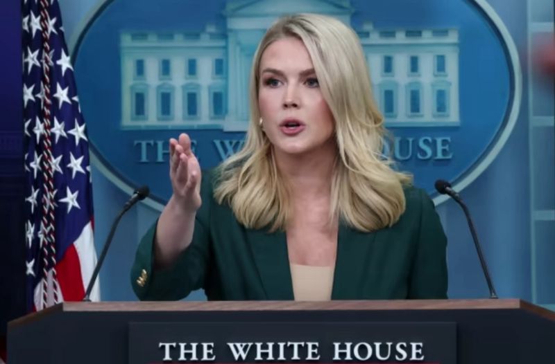 Білий дім наполягає, що Путін погодився на двосторонню зустріч із Зеленським