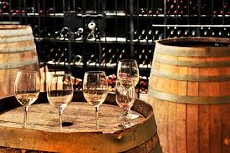 Вина з вмістом спирту менш ніж 12% — це винні напої