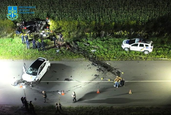 Водійку, яка спричинила аварію з п’ятьма загиблими на Хмельниччині, взяли під варту