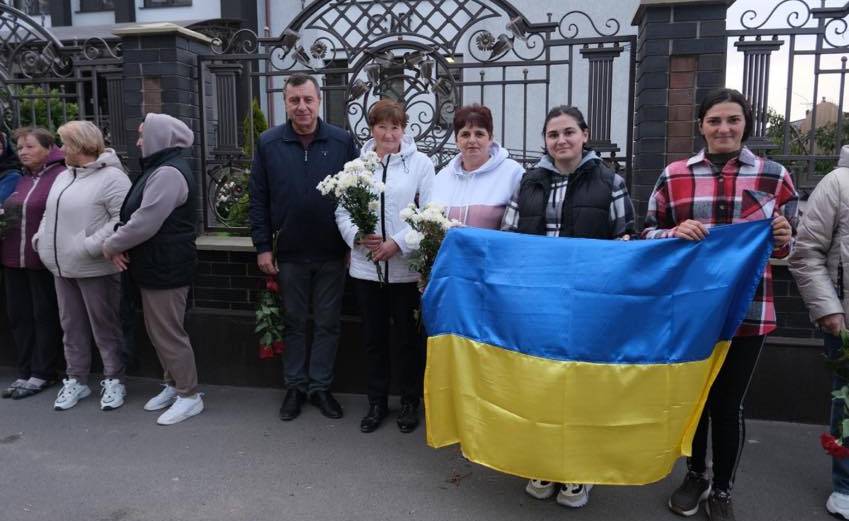 Хоробрий повернувся з полону