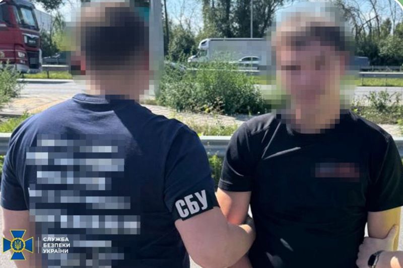 СБУ та Нацполіція затримали 5 агентів рф, які на замовлення ворога займалися підпалами і диверсіями в Україні