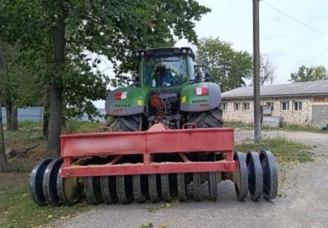 Тракторист на Вінниччині задавив двох людей