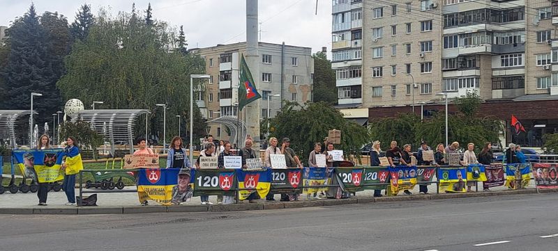 У Вінниці провели акцію-нагадування про долю полонених