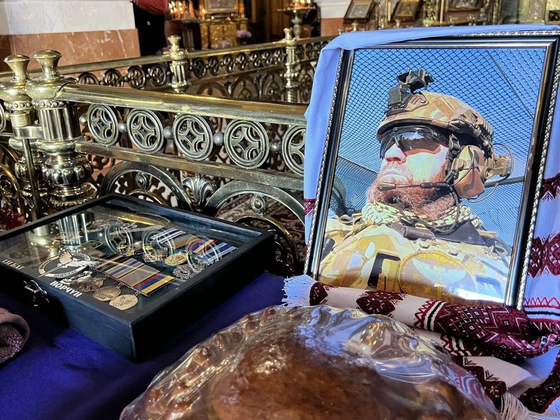 У Вінниці попрощалися із розвідником Олегом Кривогузом, який загинув на фронті