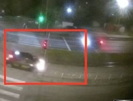 Водій таксі зіткнувся з світлофором у Вінниці