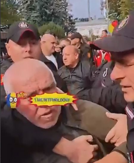 У Молдові проросійська опозиція, не змирившись із поразкою на виборах, влаштувала масовий протест